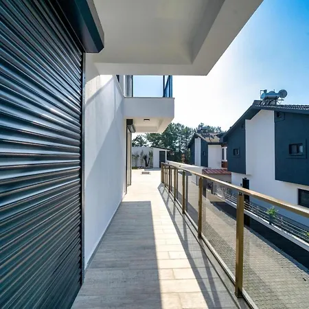 Sapphire Villa Φετιγιέ