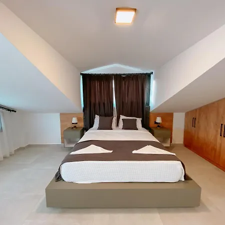 Sapphire Villa *