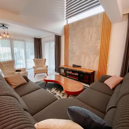 Sapphire Villa *